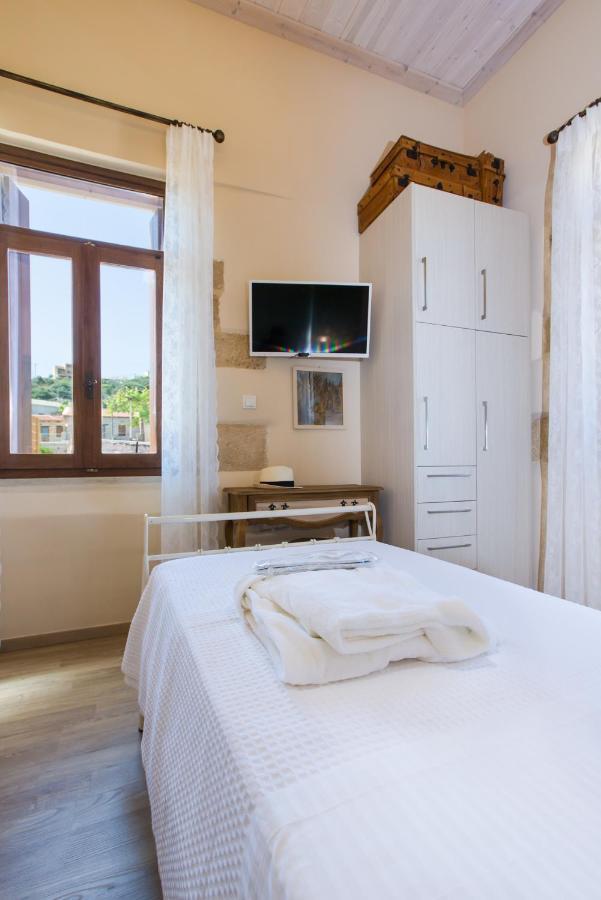 Villa Theta Dhrapanias Экстерьер фото
